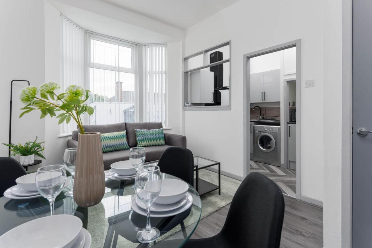 Newly Renovated Apartments In Liverpool - Extended Stay Экстерьер фото