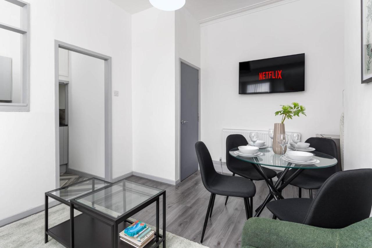 Newly Renovated Apartments In Liverpool - Extended Stay Экстерьер фото