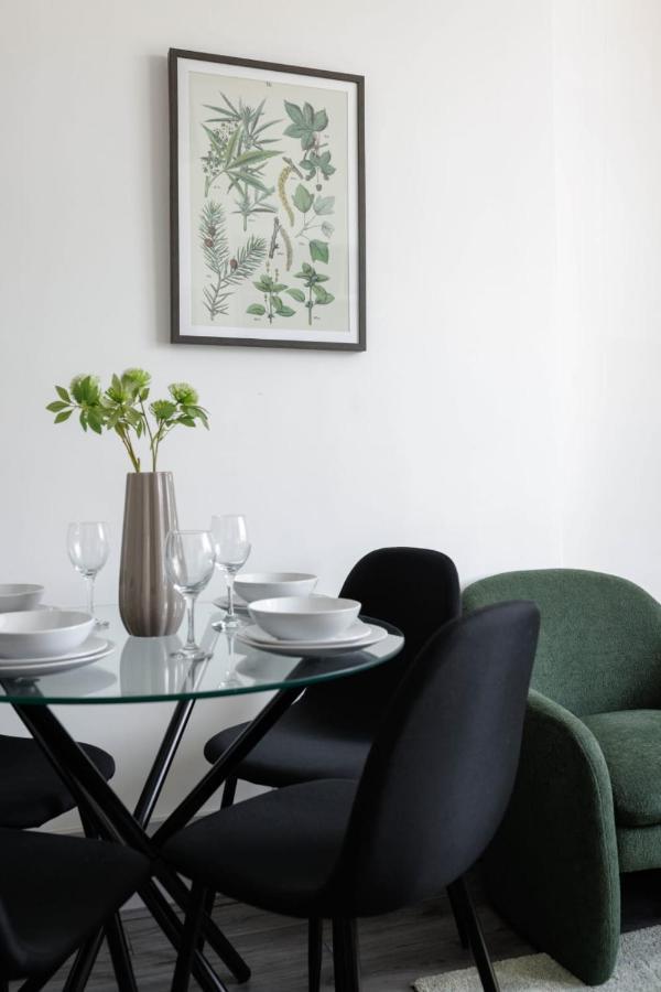 Newly Renovated Apartments In Liverpool - Extended Stay Экстерьер фото