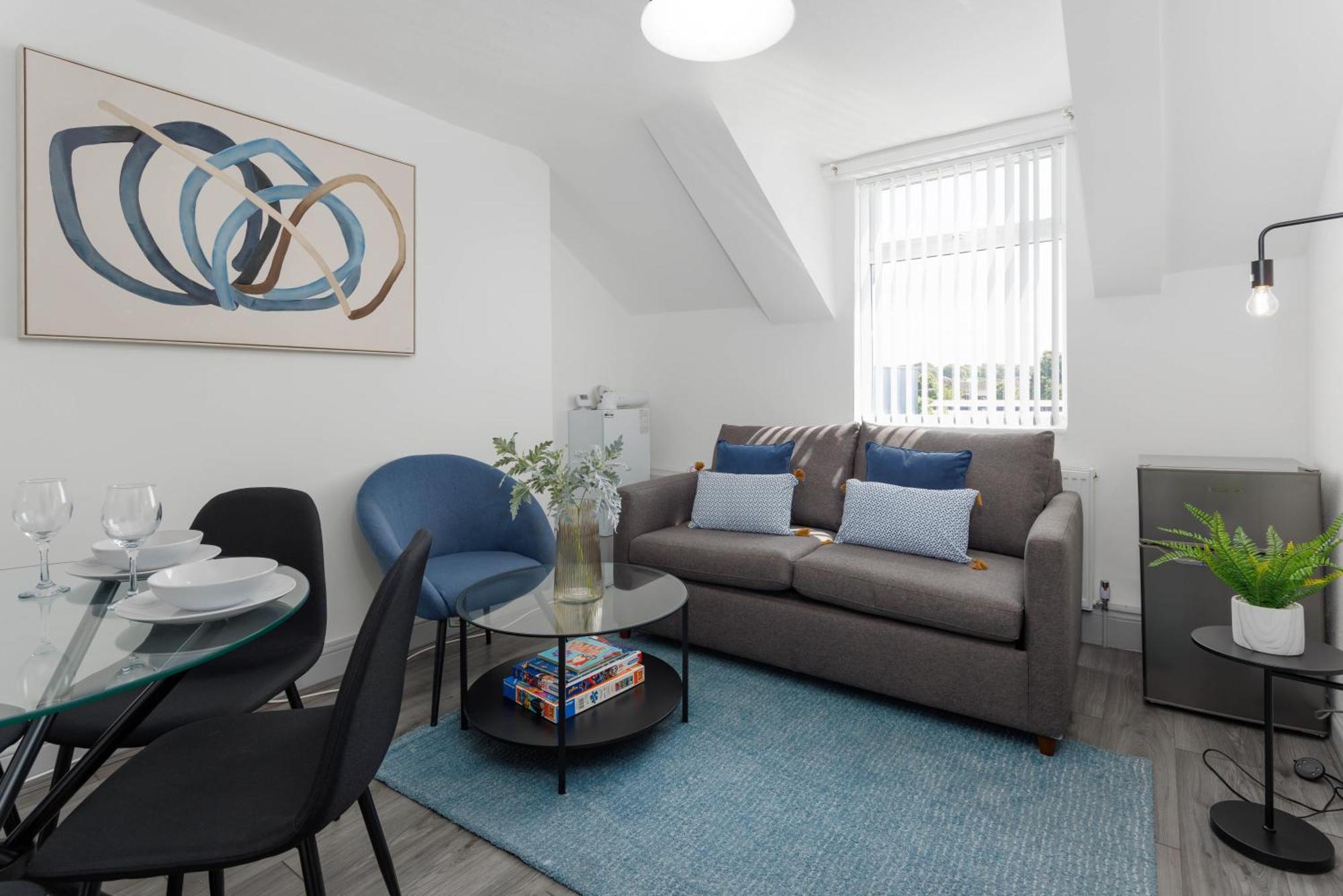 Newly Renovated Apartments In Liverpool - Extended Stay Экстерьер фото