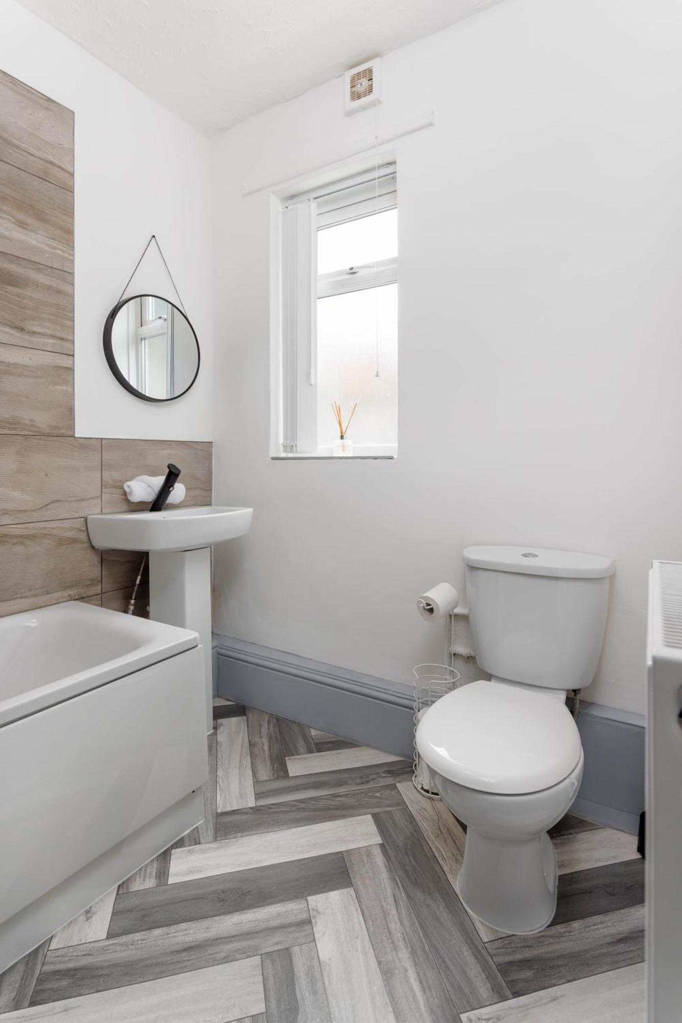 Newly Renovated Apartments In Liverpool - Extended Stay Экстерьер фото