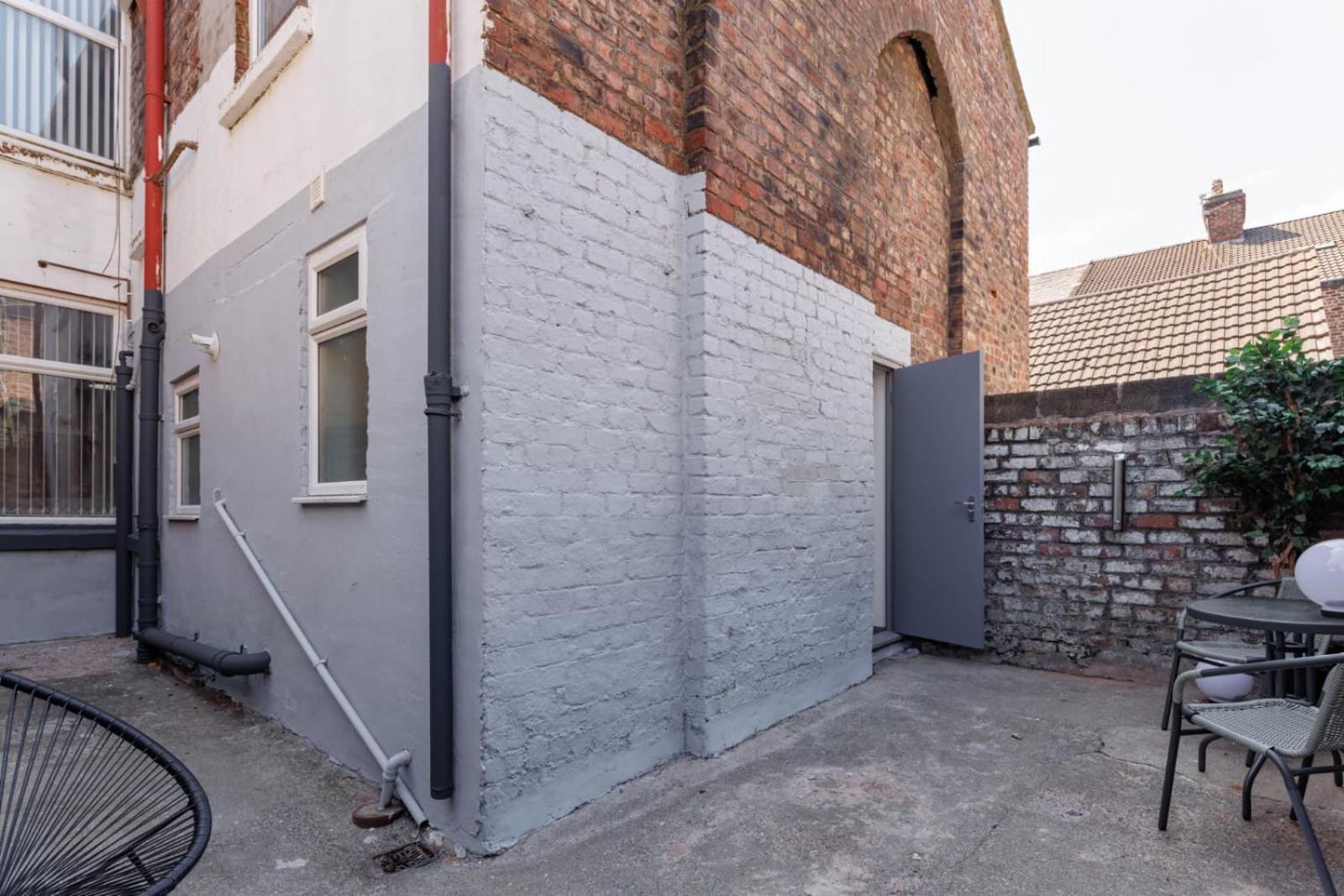 Newly Renovated Apartments In Liverpool - Extended Stay Экстерьер фото